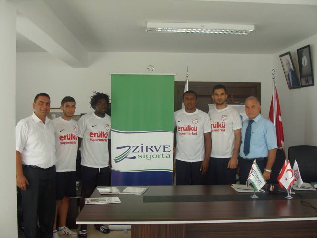 ZİRVE SİGORTA ile CİHANGİR SPOR KULUBU arasında sağlanan seyahat sağlık sponsorluğu anlaşması, bugün düzenlenen bir basın toplantısı ile kamuoyuna tanıtıldı